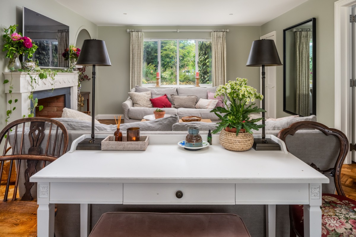 Amersham Interiors, Transforming a House into a Dream Family Home: Amersham Interiors’ Cottage-Style Creation