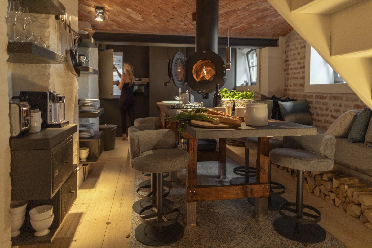 Katja Kessler Kreation, Katja Kessler Kreation Design a Rustic and Cosy Family Home