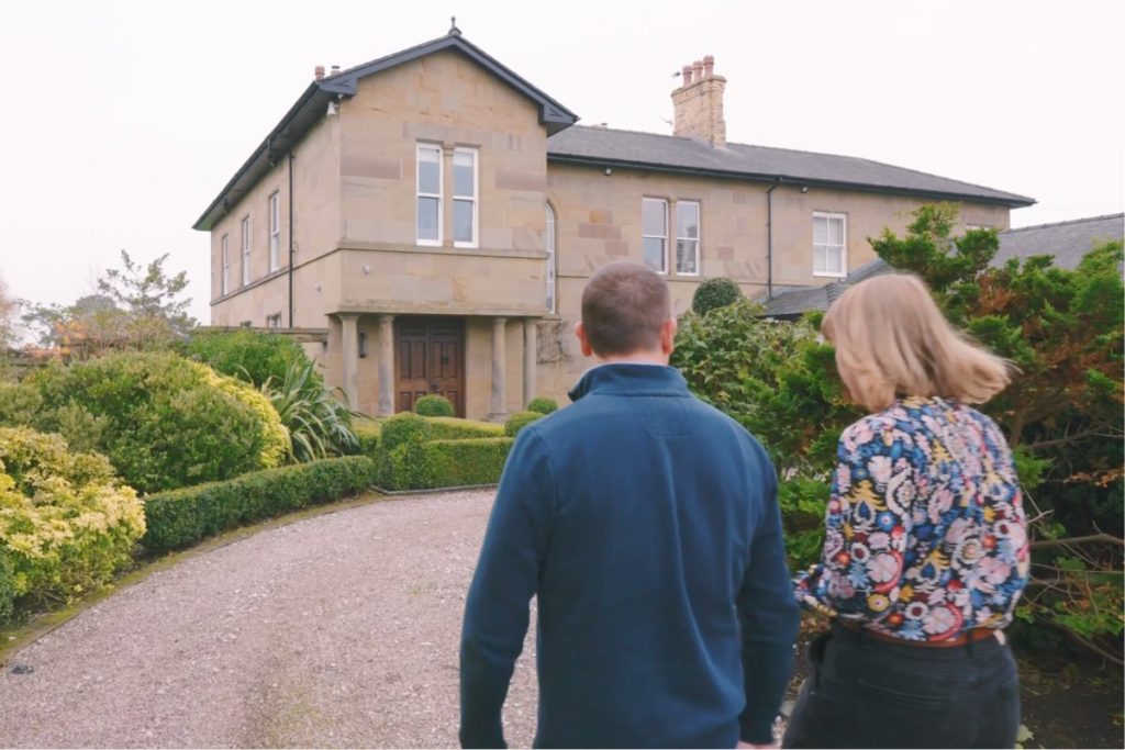 Lewis Knox: Georgian Shooting Lodge Property Tour